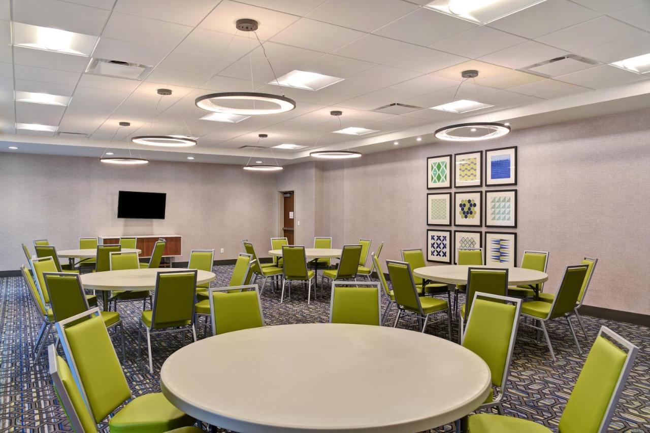 Holiday Inn Express & Suites - Ottawa By Ihg Екстериор снимка