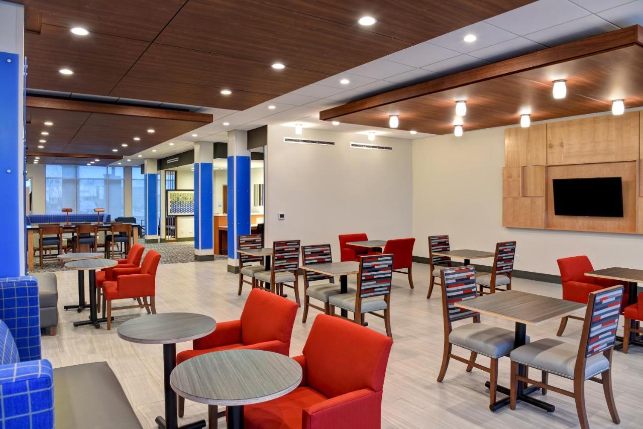 Holiday Inn Express & Suites - Ottawa By Ihg Екстериор снимка